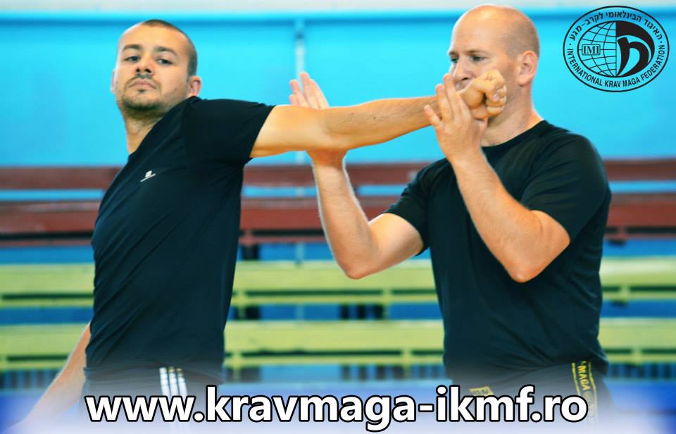 Bar fight seminar Budapesta